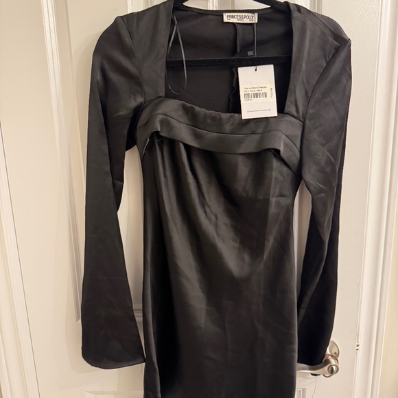 NWT Princess Polly US 4 Phillipa Long Sleeve Mini Satin Dress Bell Square Neck - Picture 1 of 6